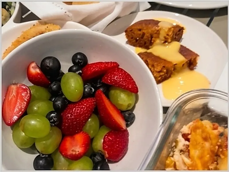 Fresh fruit plate