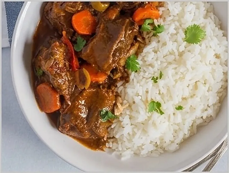 Oxtail stew with rice